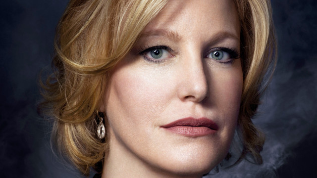 Blonde blue eyes smoke billowing free wallpaper for desktop - medium preview image