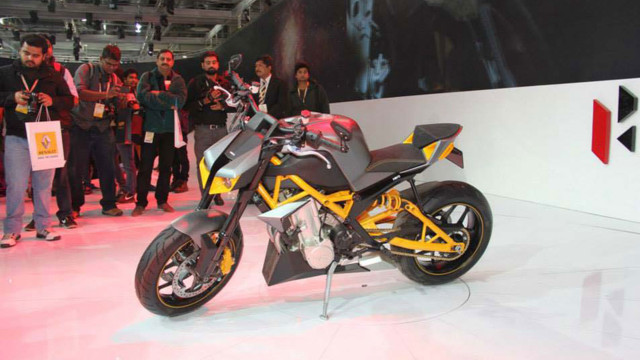 Motorcycle show people taking pictures free wallpaper for desktop - medium preview image