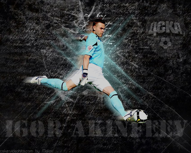 Soccer player kicking ball grungy free wallpaper for desktop - medium preview image