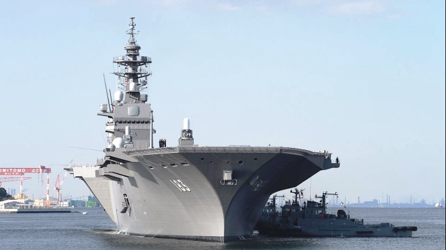 Large gray ship tugboat water free wallpaper for desktop - medium preview image