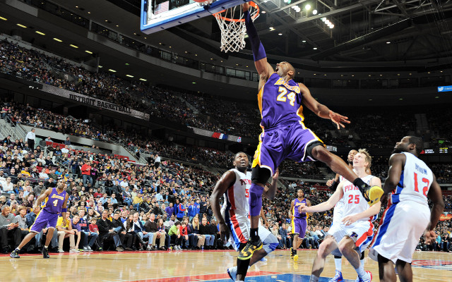 Basketball player dunking crowd stands free wallpaper for desktop - medium preview image