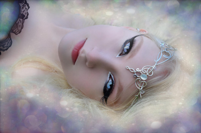 Woman necklace choker laying fur free wallpaper for desktop - medium preview image