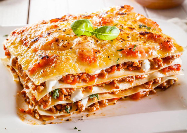 Lasagna stack plate sauce basil free wallpaper for desktop - medium preview image