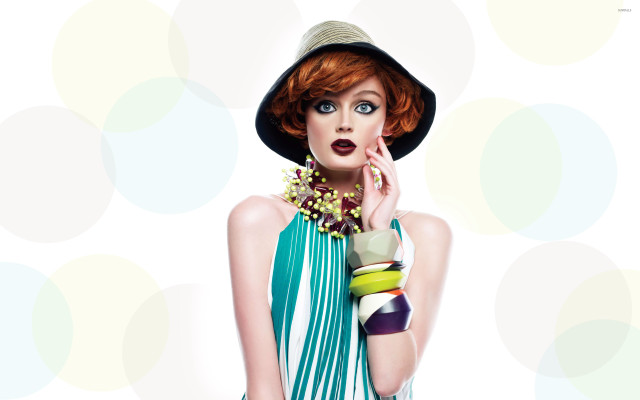 Woman hat necklace polka dot free wallpaper for desktop - medium preview image