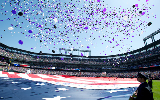 American flag stadium balloons man free wallpaper for desktop - medium preview image