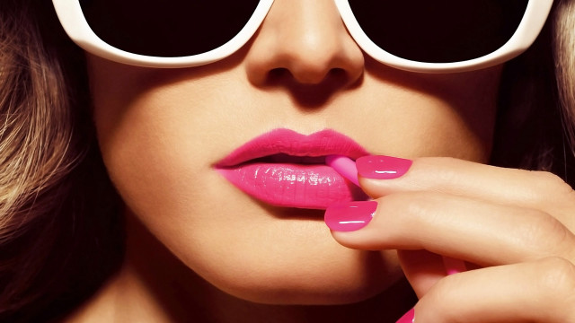 Woman pink lipstick sunglasses hand #2 free wallpaper for desktop - medium preview image