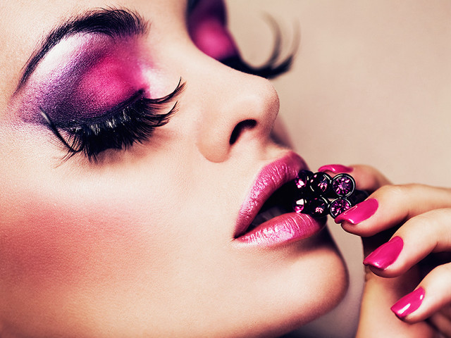 Pink purple makeup flower closeup free wallpaper for desktop - medium preview image