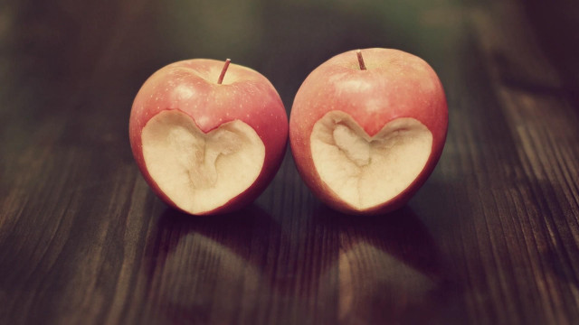Two apples heart cut wooden free wallpaper for desktop - medium preview image