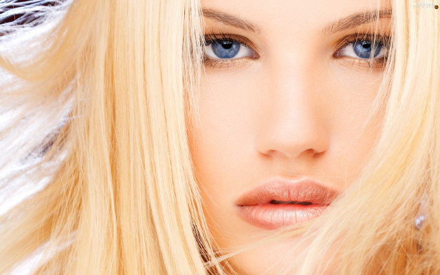 Blonde haired blue eyed woman #10 free wallpaper for desktop - medium preview image