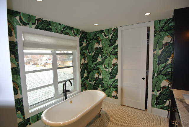 Bathroom tub window green leaf free wallpaper for desktop - medium preview image
