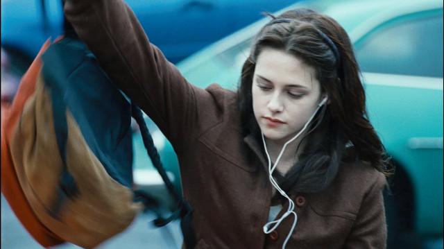 Woman headphones walking bag car free wallpaper for desktop - medium preview image