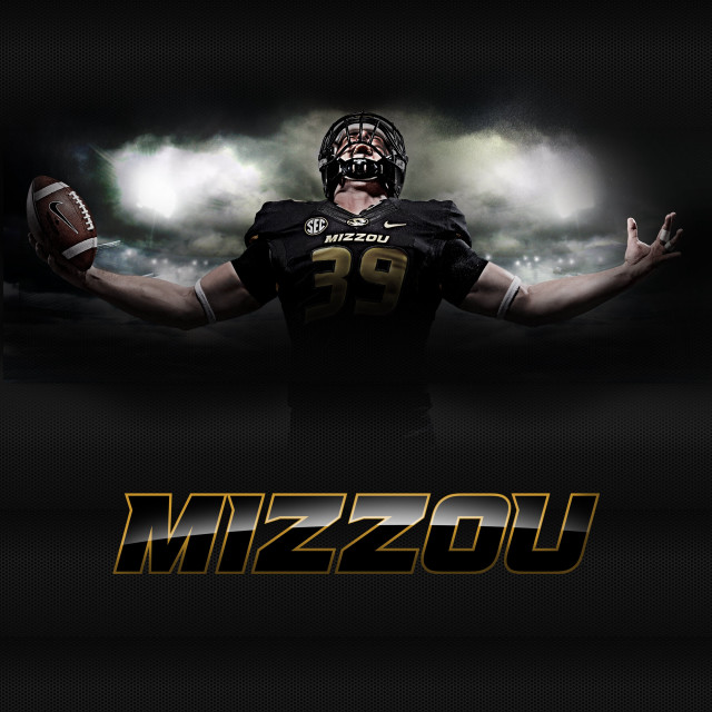 Football player holding football mizzou free wallpaper for tablet - medium preview image