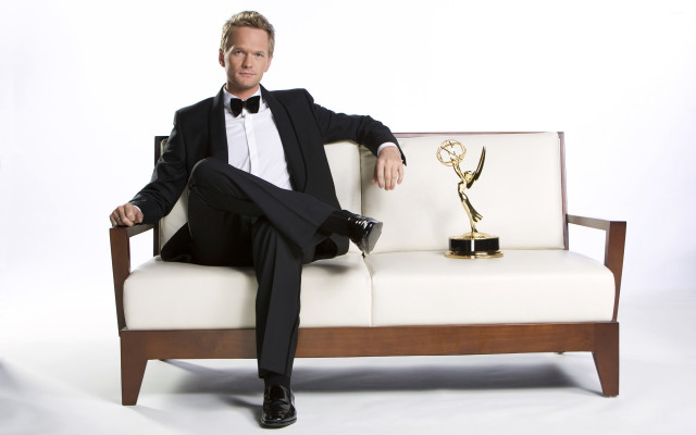 Man tuxedo couch trophy lapel free wallpaper for desktop - medium preview image