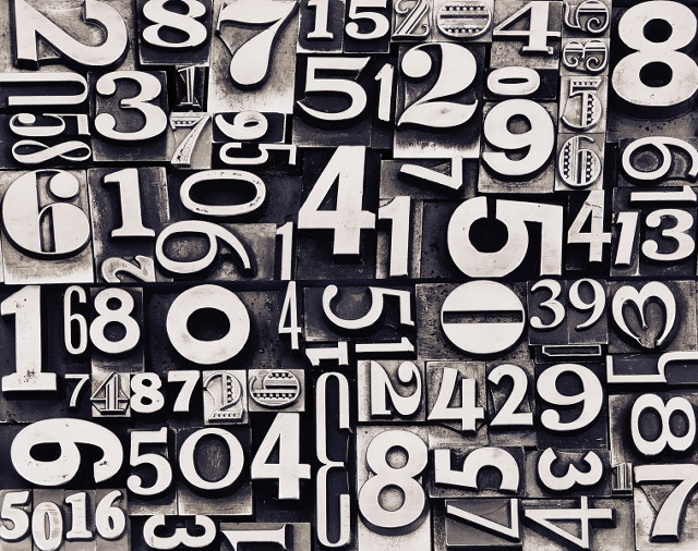 Numbers pattern tiles black white free wallpaper for desktop - medium preview image