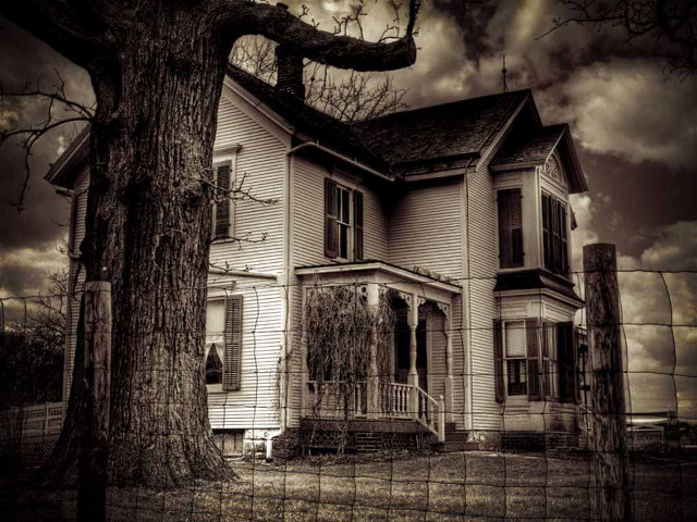 Creepy house tree fence full free wallpaper for desktop - medium preview image