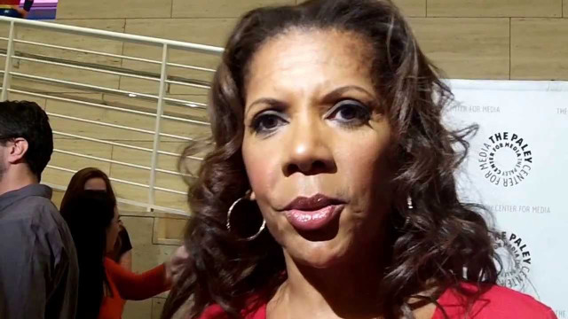 Surprised woman man background sign free wallpaper for desktop - medium preview image