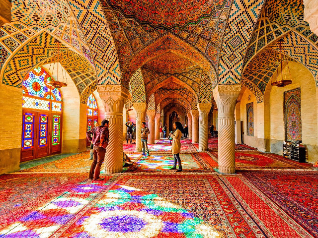 Large room colorful carpets arches free wallpaper for desktop - medium preview image