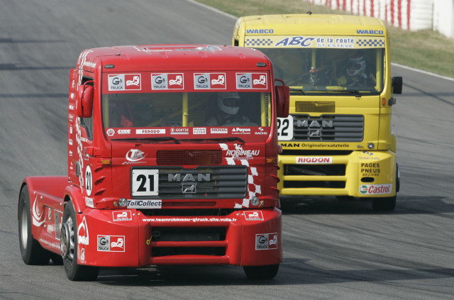 Red truck race track yellow free wallpaper for desktop - medium preview image