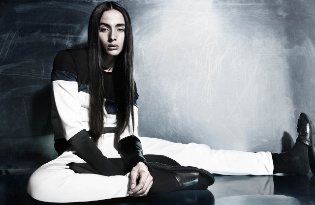 Woman sitting crossed constructivism fashion free wallpaper for desktop - medium preview image