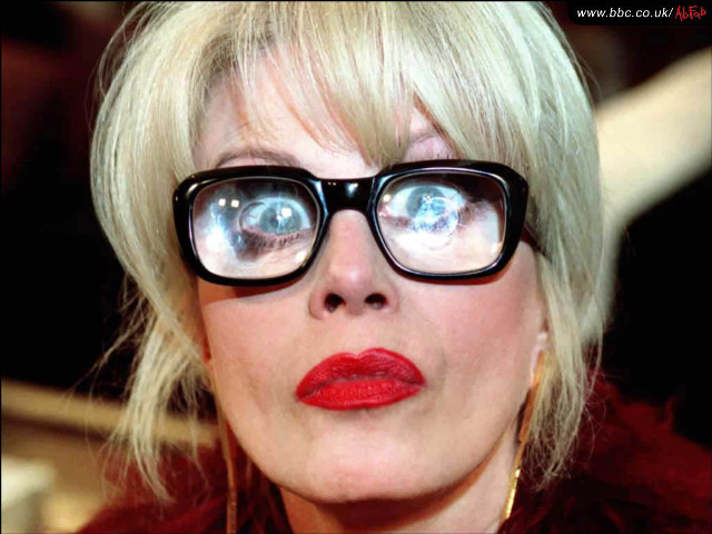 Woman glasses redlipstick portrait artist free wallpaper for desktop - medium preview image