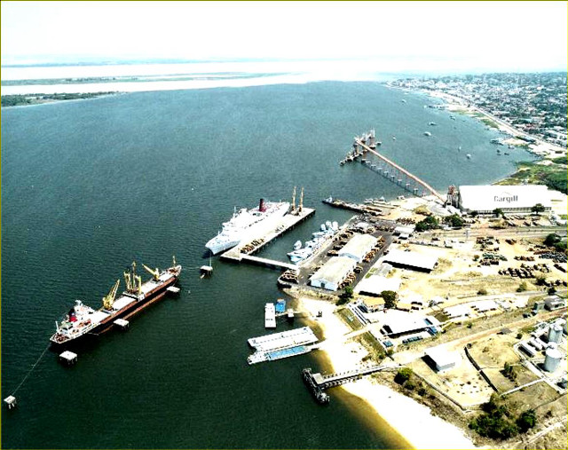 Large water dock boat city free wallpaper for desktop - medium preview image