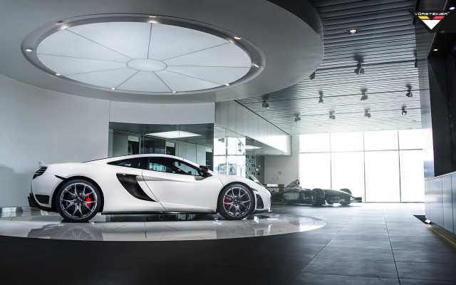 White sports car showroom circular free wallpaper for desktop - medium preview image