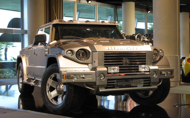 Silver jeep display building window free wallpaper for desktop - medium preview image