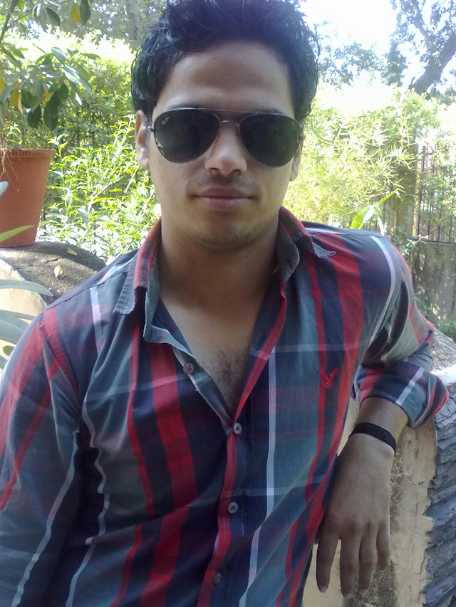 Man sunglasses bench park tree free wallpaper for mobile - medium preview image