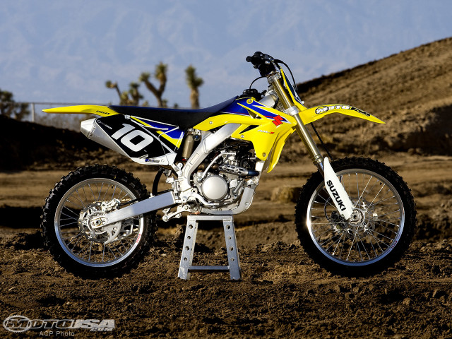 Yellow blue dirtbike dirt hill free wallpaper for desktop - medium preview image