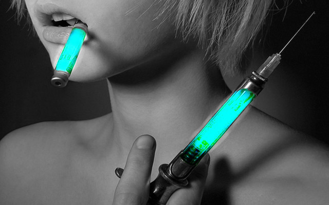 Woman green light sys mouth free wallpaper for desktop - medium preview image