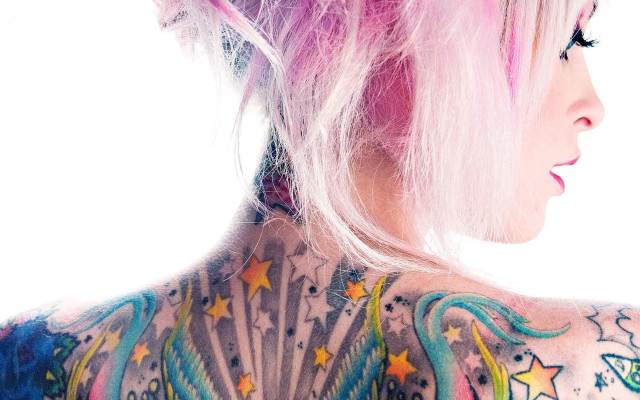 Colorful tattoo woman back neck free wallpaper for desktop - medium preview image