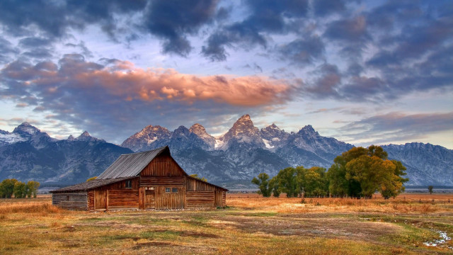 Barn field mountains sunset pink free wallpaper for desktop - medium preview image