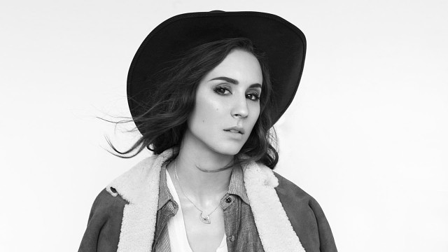 Woman hat jacket portrait blackwhite free wallpaper for desktop - medium preview image