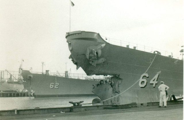 Large ship dock man military free wallpaper for desktop - medium preview image