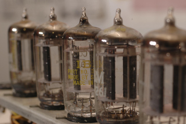 Tubes metal shelf banana peeler free wallpaper for desktop - medium preview image