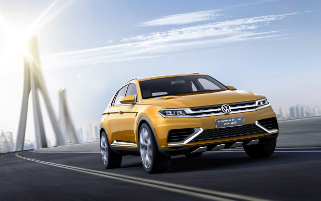 Yellow volkswagen suv bridge city free wallpaper for desktop - medium preview image