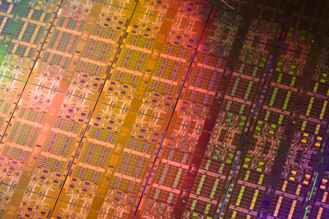 Circuit board holography raytraced cityscape free wallpaper for desktop - medium preview image