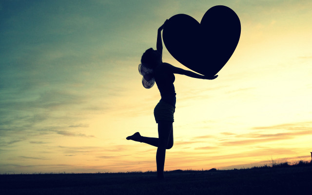 Woman heart balloon sunset silhouette free wallpaper for desktop - medium preview image