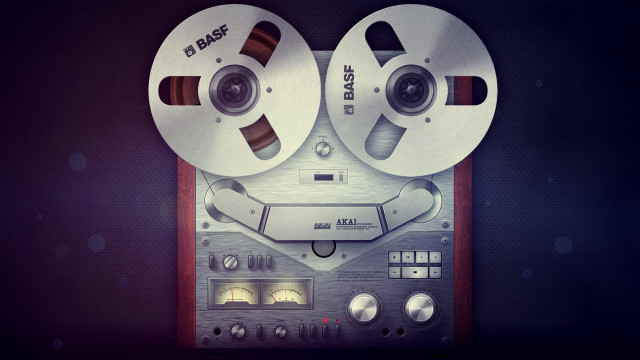 Reel recorder two reels microphone free wallpaper for desktop - medium preview image