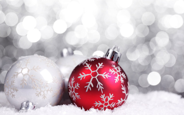 Christmas ornaments snow bokeh lens free wallpaper for desktop - medium preview image