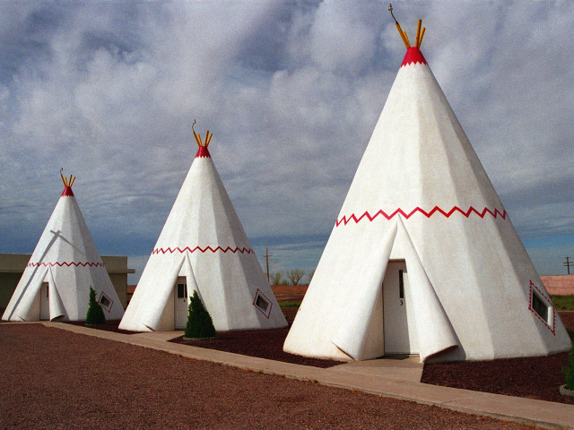 Teepees red white cloudy sky free wallpaper for desktop - medium preview image