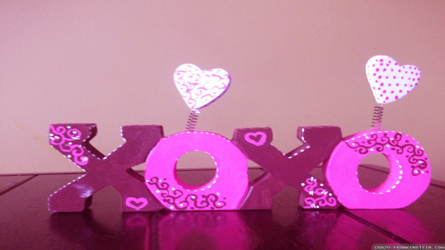 Wooden sign love hearts string free wallpaper for desktop - medium preview image