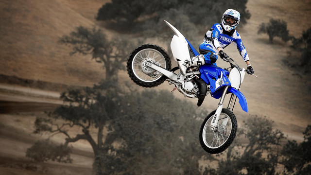 Man dirt bike air hill free wallpaper for desktop - medium preview image