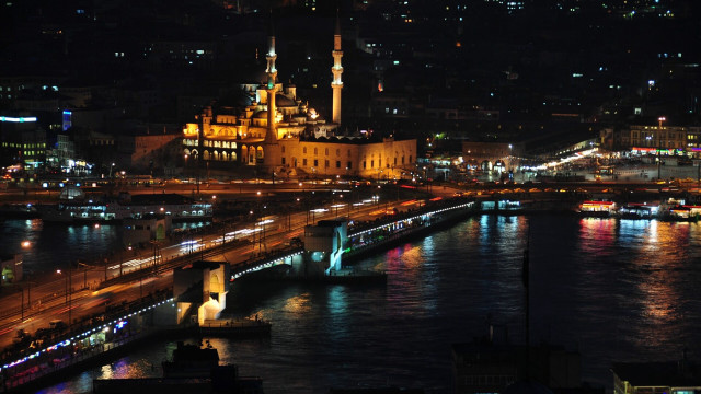 City bridge night river building free wallpaper for desktop - medium preview image