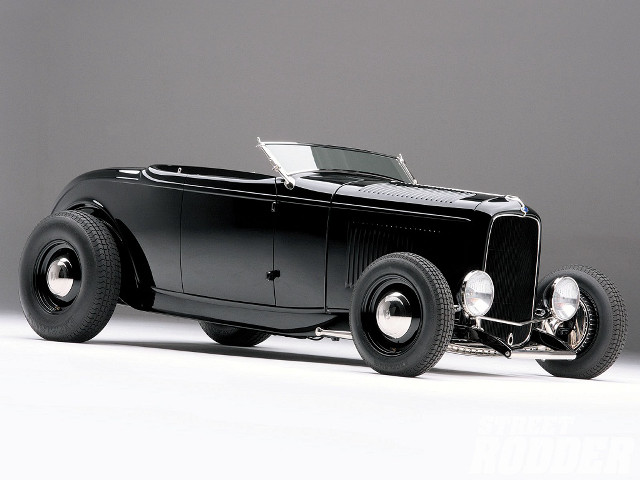 Black white studio car art free wallpaper for desktop - medium preview image