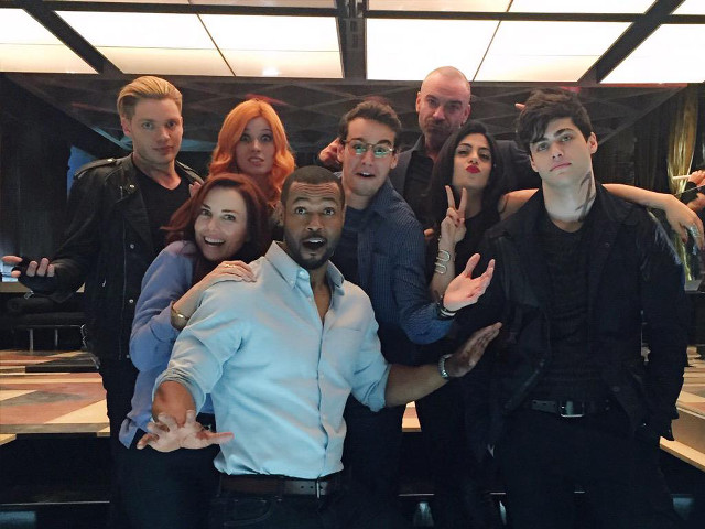 Group posing ceiling fan renaissance free wallpaper for desktop - medium preview image