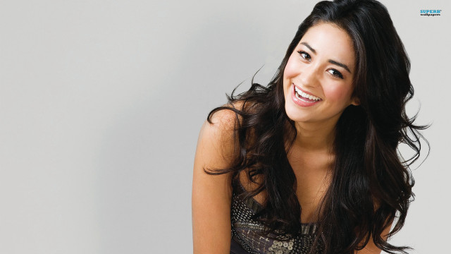 Araceli gilbert smiling black dress free wallpaper for desktop - medium preview image