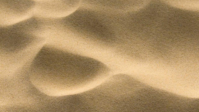 Sand dune small amount side free wallpaper for desktop - medium preview image