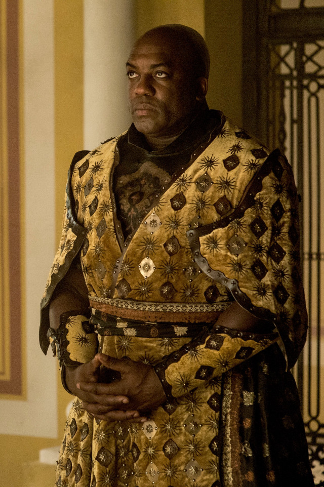 Man yellow black outfit building free wallpaper for mobile - medium preview image