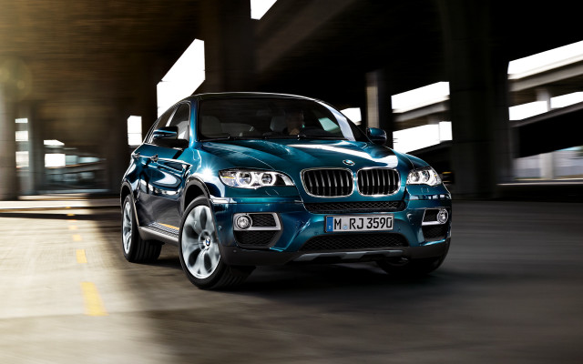 Blue bmw suv driving bridge #2 free wallpaper for desktop - medium preview image